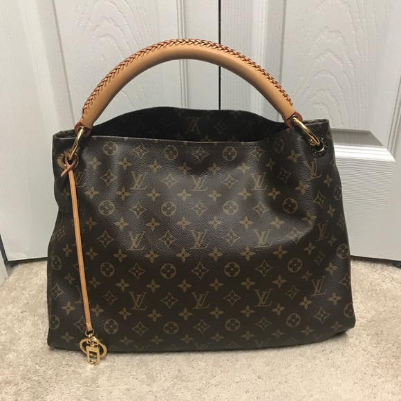 Louis Vuitton Handbags - Louis Vuitton Artsy MM